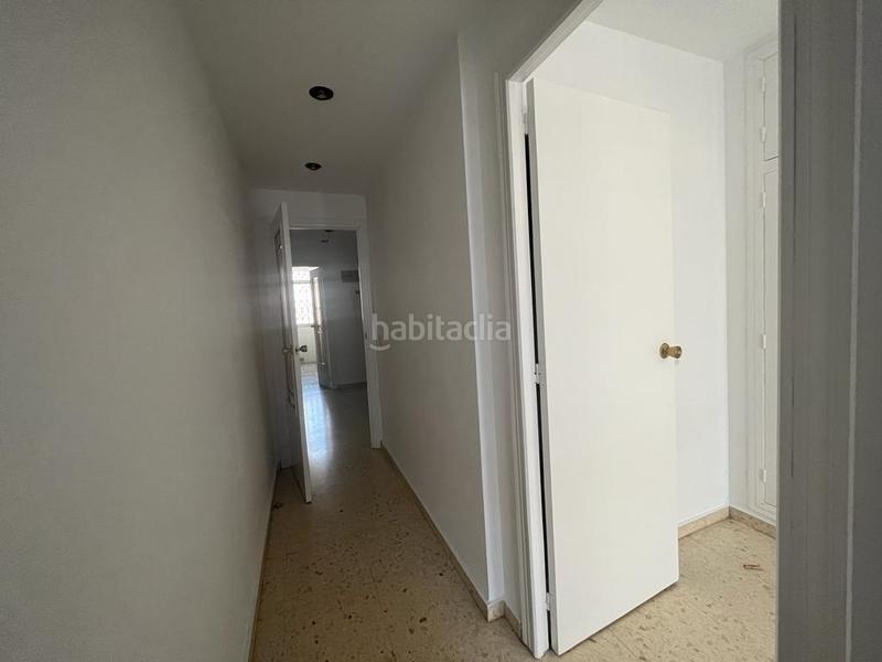 Foto aadbbdd2-c8a3-4d08-92f8-c2f378081331. Lloguer pis amb calefacció aparcament a Russafa Valencia