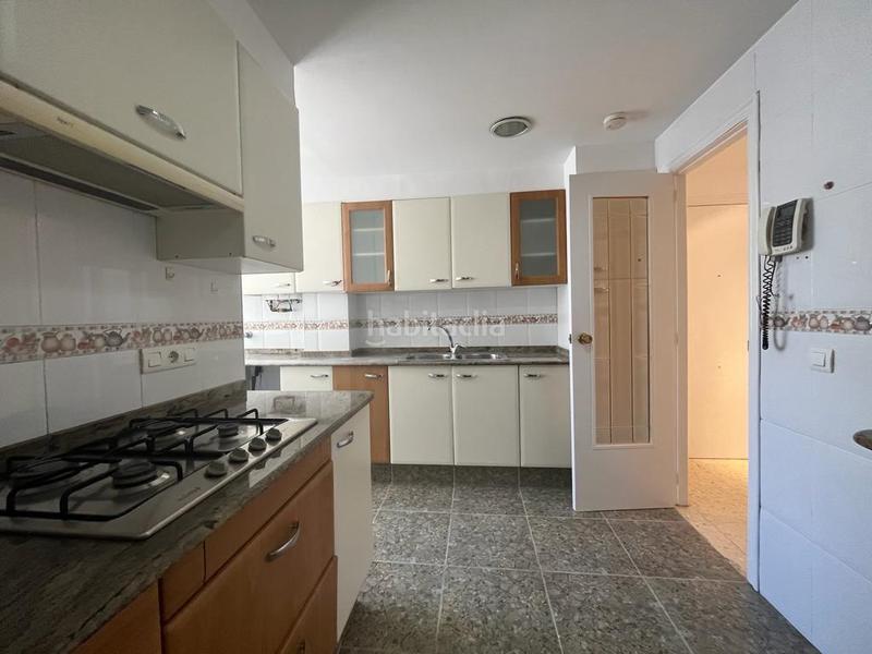 Foto c8260e62-5af2-4ee6-b701-ceb977dad656. Location appartement avec chauffage parking dans Russafa Valencia