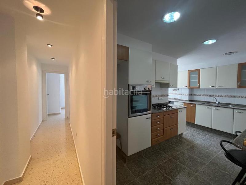 Foto fe9c2ce9-6bdc-4a93-98db-395fdd1b7f71. Location appartement avec chauffage parking dans Russafa Valencia