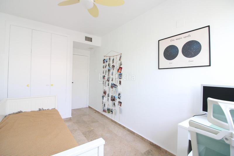 Foto 7f96a0dd-fd66-43e5-b41e-2d59be745de7. Pis a avenida manuel de falla 12 a Nou Campanar Valencia