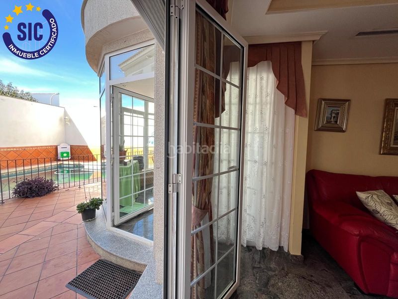 Foto b11c5335-d6f2-4cb2-a648-c36cbb758101. Casa a calle valencia 3 a Domeño