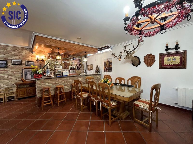 Foto b256efa4-da4a-4da4-b4b2-66711c8fc29c. Casa a calle valencia 3 a Domeño