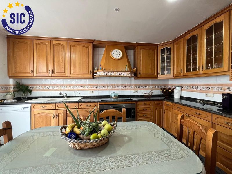 Foto c9eb1047-b1aa-420c-a68f-ed99ef7f578e. Casa a calle valencia 3 a Domeño