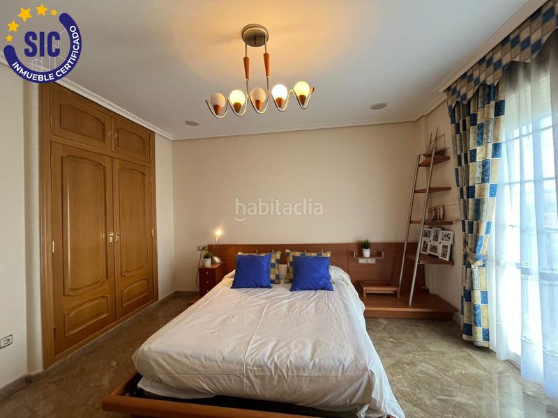 Foto fabd89bf-33ef-4762-80bd-9b8385d640c9. Casa a calle valencia 3 a Domeño