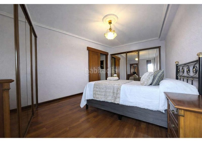Foto cba77e34-eee0-4a6e-884c-7b2c09845bdb. Pis a Tres Forques Valencia