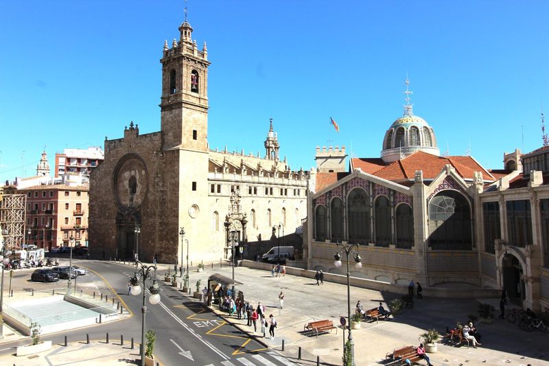 Foto 1d4fbda8-0545-428f-800d-1c07387f3bb1. Oficina a El Carme Valencia