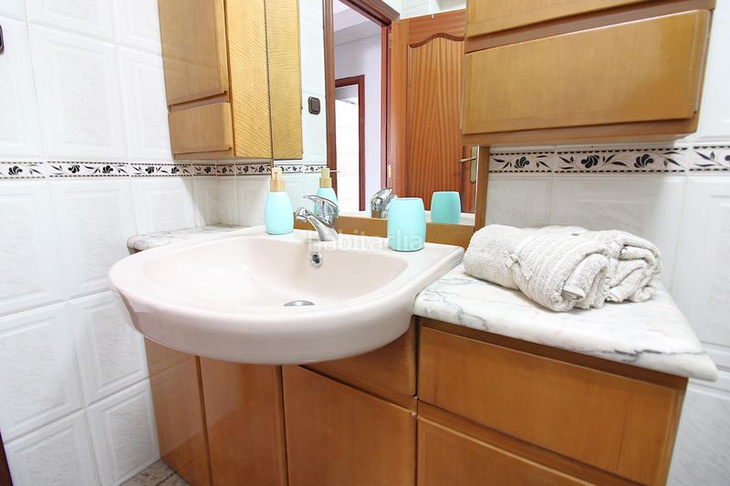 Foto 1b95e17c-8a18-4609-ab2d-2465c8ff783f. Piso amplio piso en el barrio de patraix en Vara de Quart Valencia