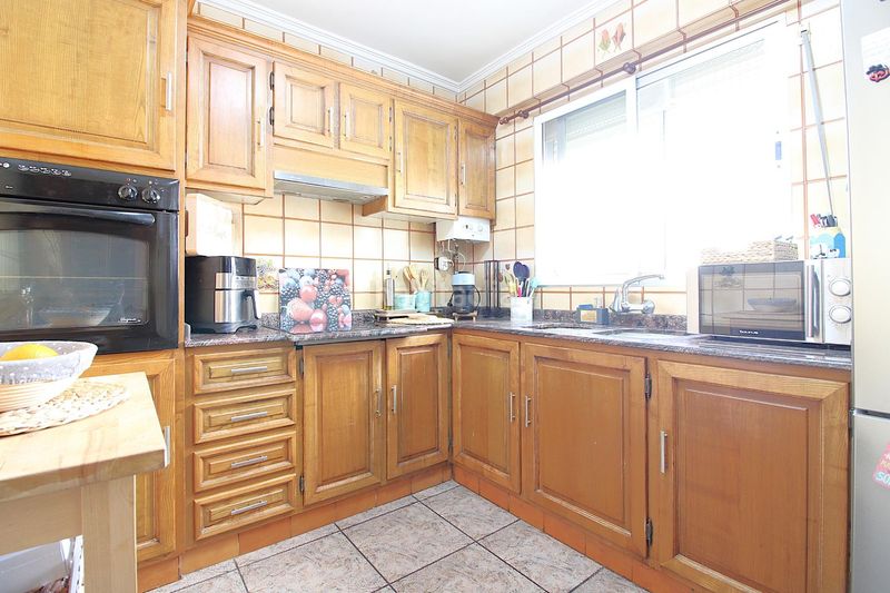 Foto b05522d6-a478-4125-996e-a2cc65571b70. Piso amplio piso en el barrio de patraix en Vara de Quart Valencia