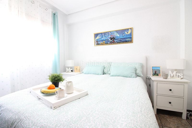 Foto f041aa4c-a4c0-45b9-957d-3d760b3b1dd2. Piso amplio piso en el barrio de patraix en Vara de Quart Valencia