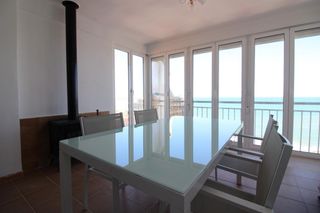 �tic  Calle nevers. Atico de tres habitaciones con gran terraza e increibles vistas