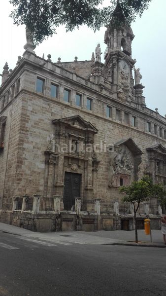 Foto 9090a141-7d1f-436d-bd4b-71839bbe0591. Traspàs local comercial a El Mercat Valencia