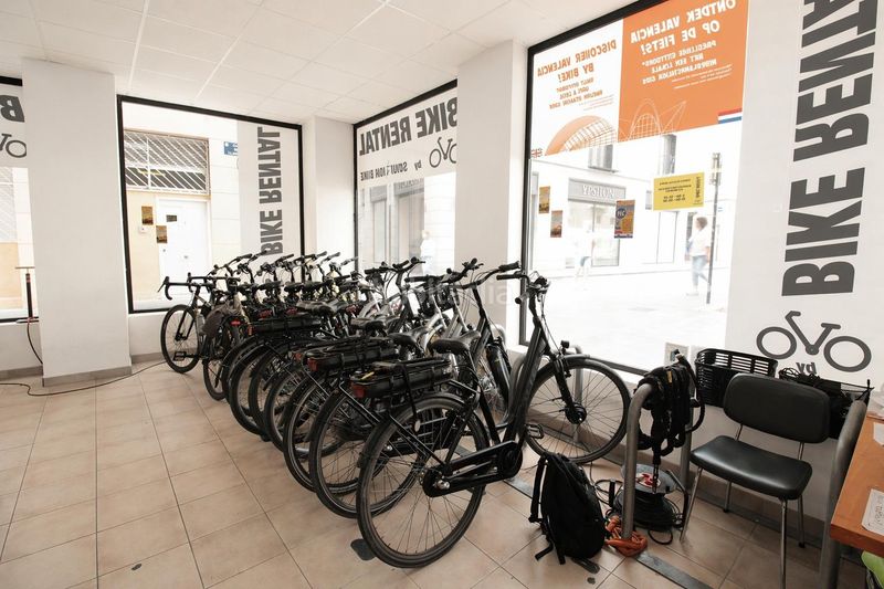 Foto b4c8dd72-4533-4875-be03-fc348785fb3f. Traspàs local comercial a El Mercat Valencia