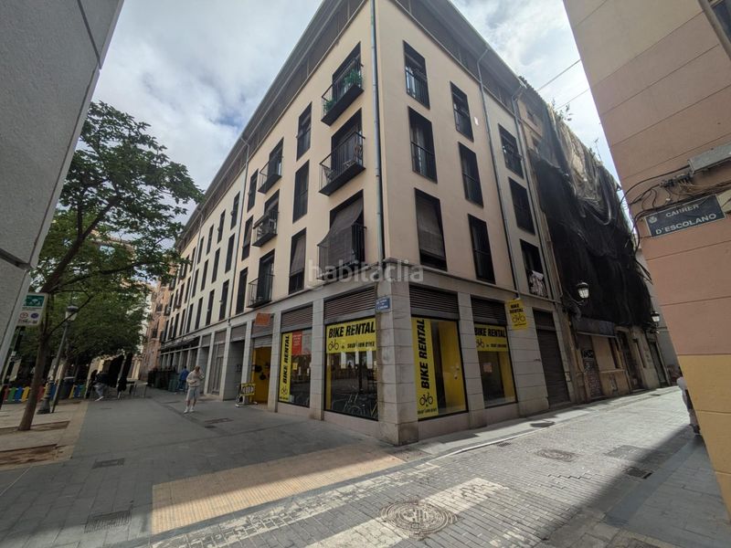 Foto fc1483c6-1bd4-4085-b118-d464f8f786a8. Traspàs local comercial a El Mercat Valencia