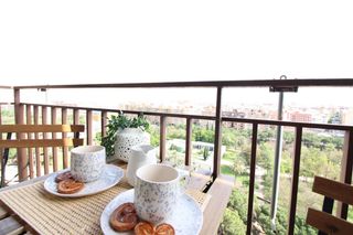 Flat in Barrio de Campanar. Primera linea del rio turia con expectaculares vistas