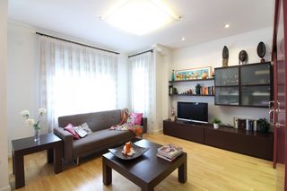 Miete Etagenwohnung in Calle san jose de calasanz 26. Ven a visitarla, te va a encantar......!!!