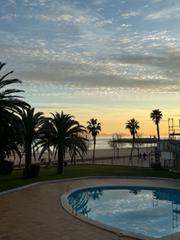 Appartement à Santa Margarida. Primera línea de mar con terraza, piscina y licencia turística i