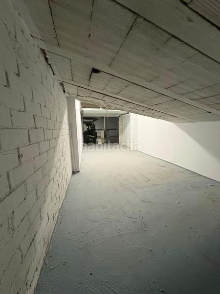 Foto f8044c82-29a0-4cb6-ad35-072a8e42ae4a. Autoparkplatz in Centre Roses