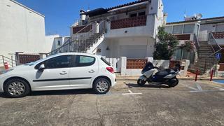 Appartement in Puig Rom-Canyelles-Almadrava. Espaol  encantador apartamento en puig rom con terraza y piscin