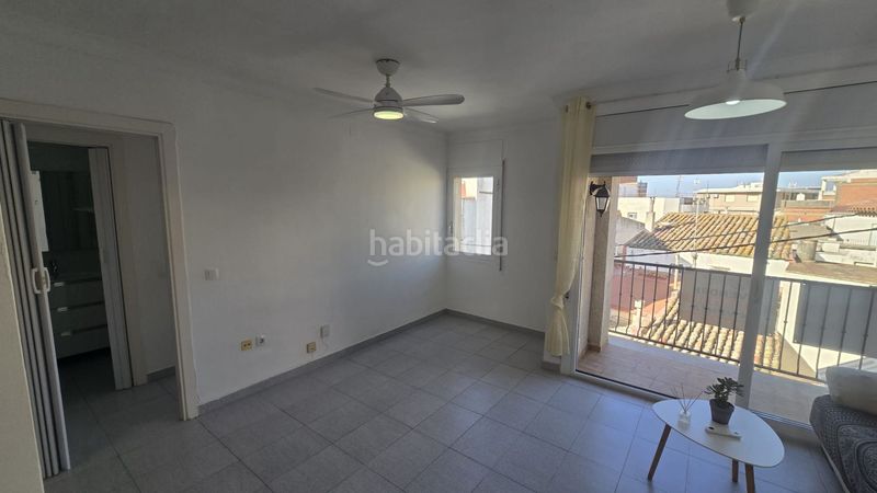 Foto 037f290c-1d1b-4aae-bd12-1227d2ebd52f. Apartament a Centre Roses
