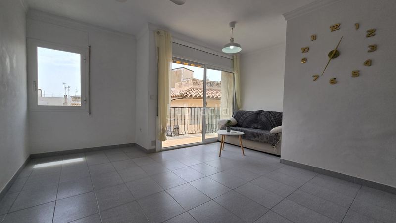 Foto 2af31f18-c287-4ca8-bcbe-2446b3f1bc23. Apartament a Centre Roses