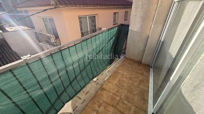 Foto fb42131a-e1a3-40a0-a681-b80467a07197. Apartament a Centre Roses
