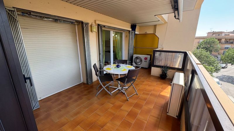 Foto f93cf802-522d-4110-9f7a-0d9ab1722b04. Apartament a Centre Roses