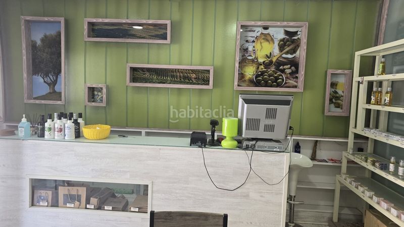 Foto a6d6638f-a299-4d21-81a4-163bf14a2870. Local comercial a Centre Roses