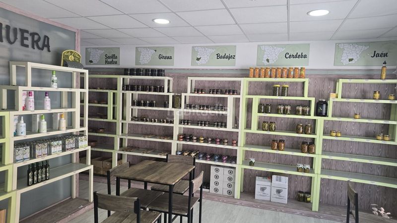 Foto b44d2f32-2ce7-4cdb-9b0b-22e8371adbfe. Local comercial a Centre Roses