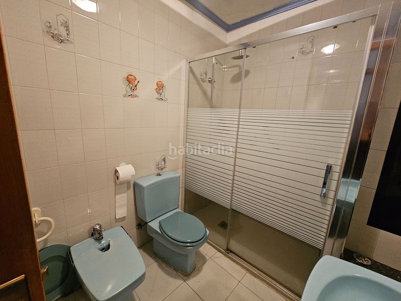 Foto ef35d8a4-d529-4a1a-9325-2603867861ef. Casa adossada amb calefacció a Olot