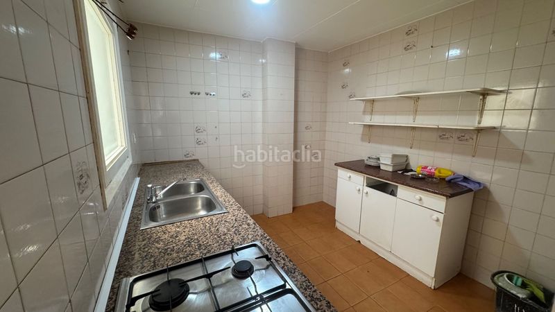 Foto 0c4fb4d4-3b51-4f8a-93f4-48702c45bb40. Apartament a Centre Roses