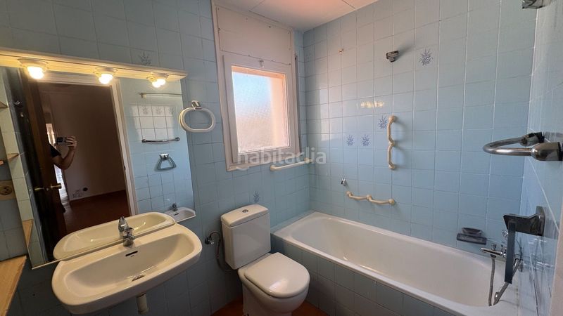 Foto c15d87fb-c472-4a3a-ba40-263b9e7682c3. Apartament a Centre Roses
