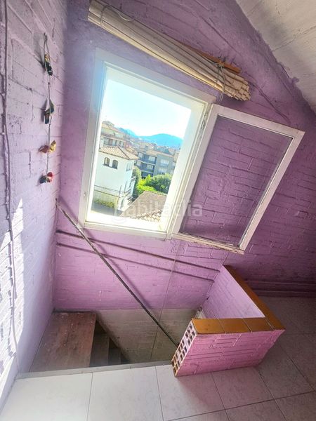 Foto aba7b78d-1bed-48e8-b30b-39c250e0d80a. Haus mit heizung parking in Olot