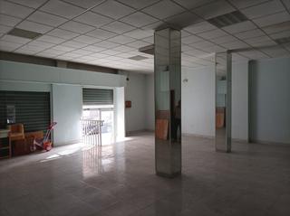 Local Comercial  Calle frutos moreno. Local puente tocinos