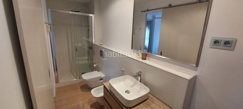 Foto 07fe852e-c9c7-4272-bce2-e7dd12c6b03d. Alquiler apartamento se alquila piso en plaza santa isabel (centro ) en Murcia