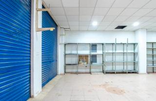 Business premise in Calle Olof Palme