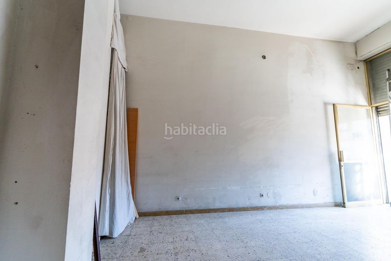 Foto 03248933-a131-42f6-afdf-329c4edaa524. Local comercial amplio local comercial en el corazón , baix llobregat nord en Olesa de Montserrat