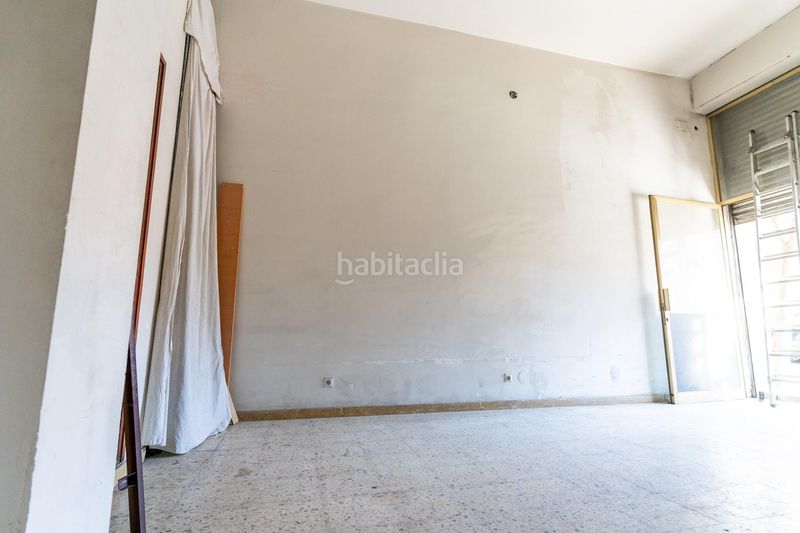 Foto 0f787f34-f800-4434-9ebb-ab5d890e4592. Local comercial amplio local comercial en el corazón , baix llobregat nord en Olesa de Montserrat