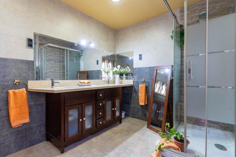 Foto 0ea76b0a-bc19-4073-abea-e37ab664313f. Casa con riscaldamento parcheggio piscina in Abrera