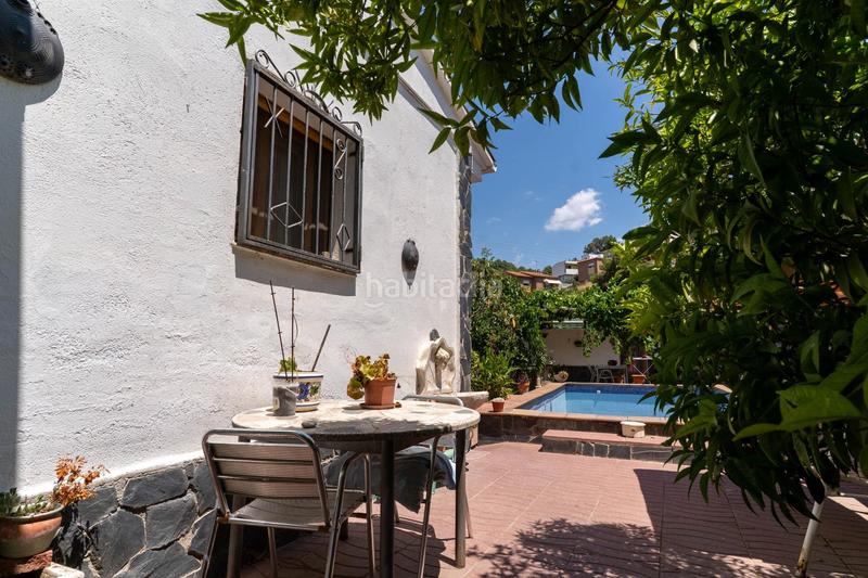 Foto 4934dec1-1ff1-41a2-ac52-e659116c6193. Casa con riscaldamento parcheggio piscina in Abrera