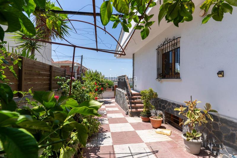 Foto 5352a1b6-0c1a-4acb-8a91-75b64480e960. Casa con riscaldamento parcheggio piscina in Abrera