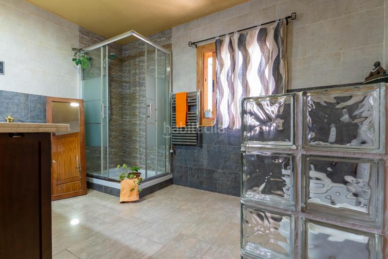 Foto 5b0f38da-8fd6-48fa-aa4d-31fb4743d9bc. Casa con riscaldamento parcheggio piscina in Abrera