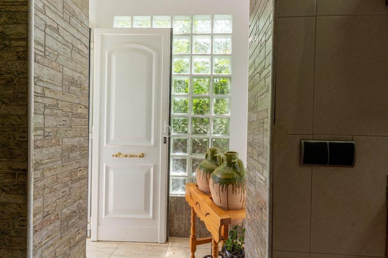 Foto 78e15c3e-3fce-48c3-88f3-b573753c979e. Casa con riscaldamento parcheggio piscina in Abrera