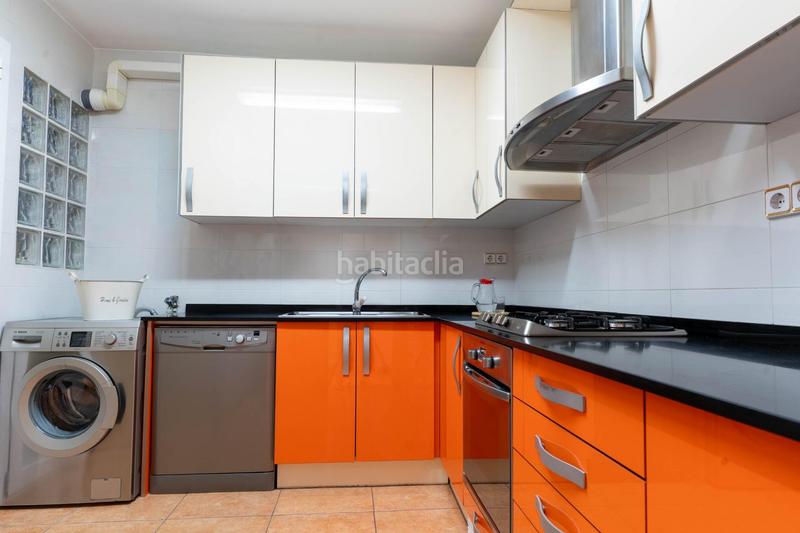 Foto 1df87734-aa49-42f8-afdc-854862df4dbd. Appartement avec chauffage dans Nucli Urbà Esparreguera