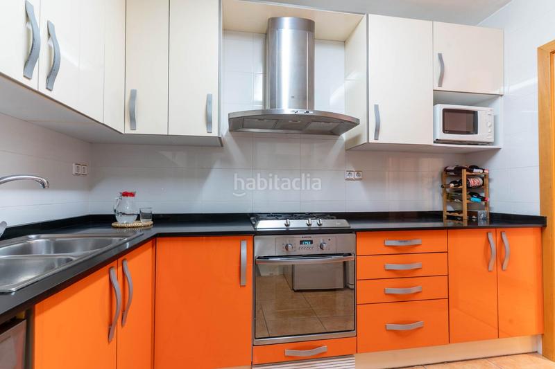 Foto 8e173bd7-c7f3-4c45-89c9-45735400d01c. Appartement avec chauffage dans Nucli Urbà Esparreguera