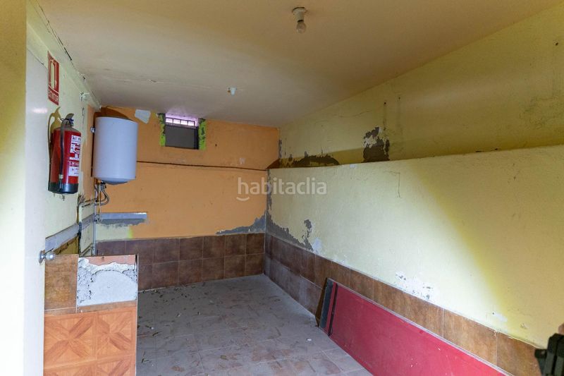 Foto 0698a7d0-9b66-4228-9b15-8b0bc43fe5d4. Local comercial en venta local comercial , zona campo de futbol, baix llobregat nord en Olesa de Montserrat