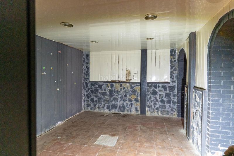 Foto c28fec37-c01d-441c-a950-37233fcb7f6d. Local comercial en venta local comercial , zona campo de futbol, baix llobregat nord en Olesa de Montserrat