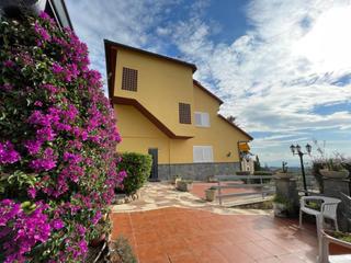 Casa a Bigues i Riells. Casa en venta en bigues