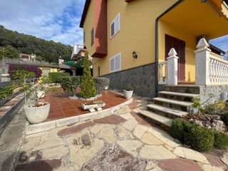 Casa en Calle regasol s/n. Fantastica casa en venta.
