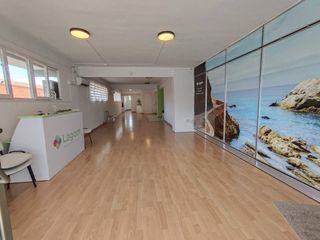 Local Comercial en Avenida PI I MARGALL 132