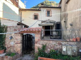 Casa a Costa roja 10. Casa en venta en gallifa